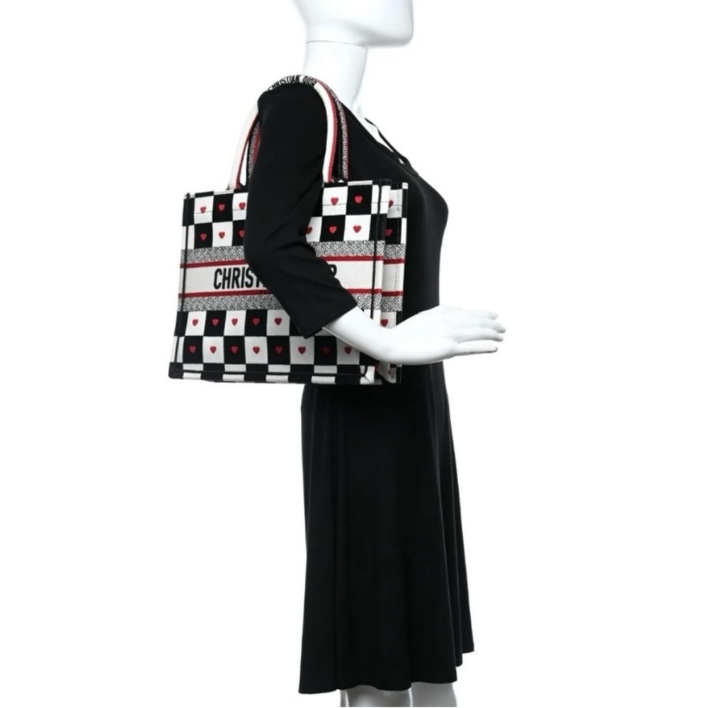Rare 🖤❤️🤍Dior Book Tote medium Black &White Checkered - Picture 5 of 9